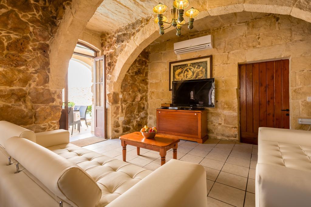 Ta'Filomena Villa Xagħra Екстериор снимка